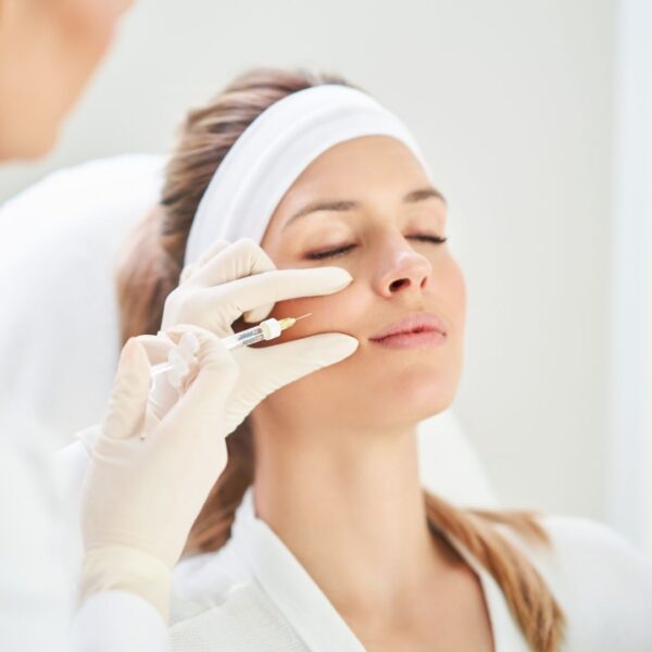 woman getting SKINVIVE™ by JUVÉDERM® at Tamjidi Skin Institute